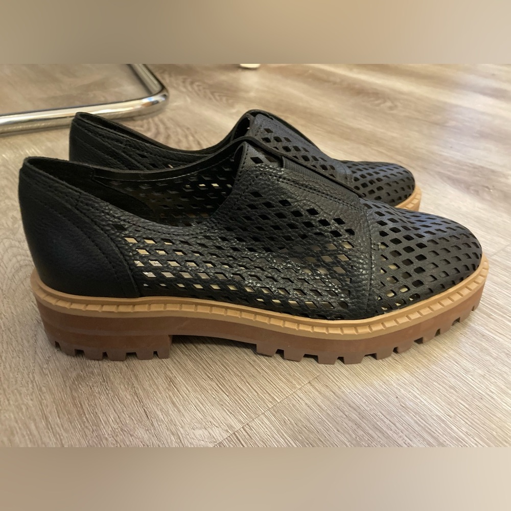 Vince Camuto black shoes| brand new w/o box